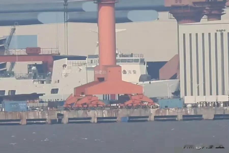 海警继续大踏步发展。

一方面是有所为才有其位。从钓鱼岛到南海到台海，海警都长期