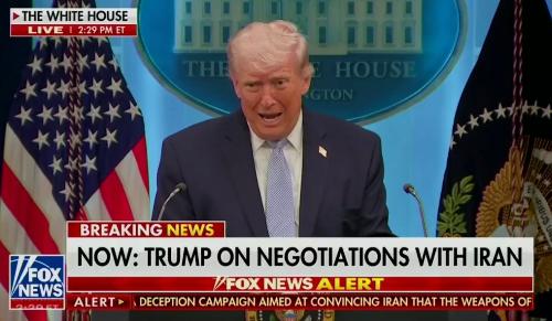 特朗普今天（北京时间4月7日）接受采访时提到韩国：“你知道还有谁没帮我们吗？韩国