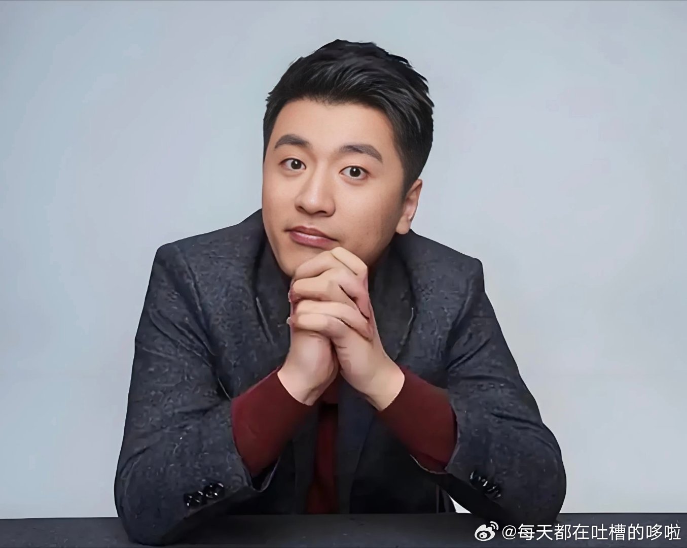 张雪峰的公司虽然不属于高负债、重资产模式，但整个企业高度依赖他个人IP，一旦这个