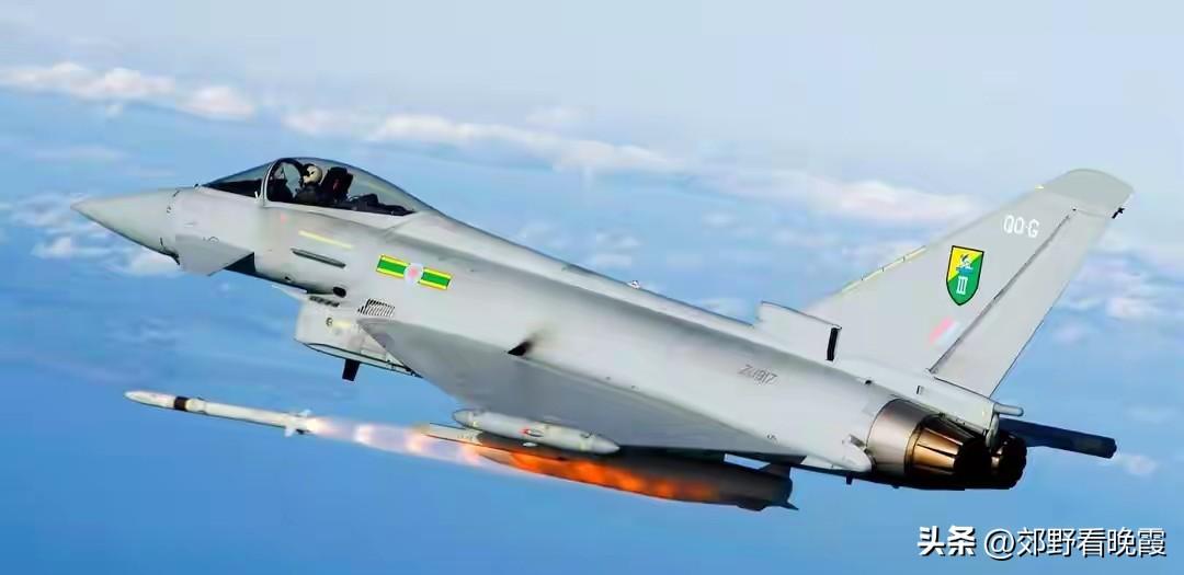 美军迎来强援，英国战机开火，法国航母来了，伊朗再发射4枚导弹