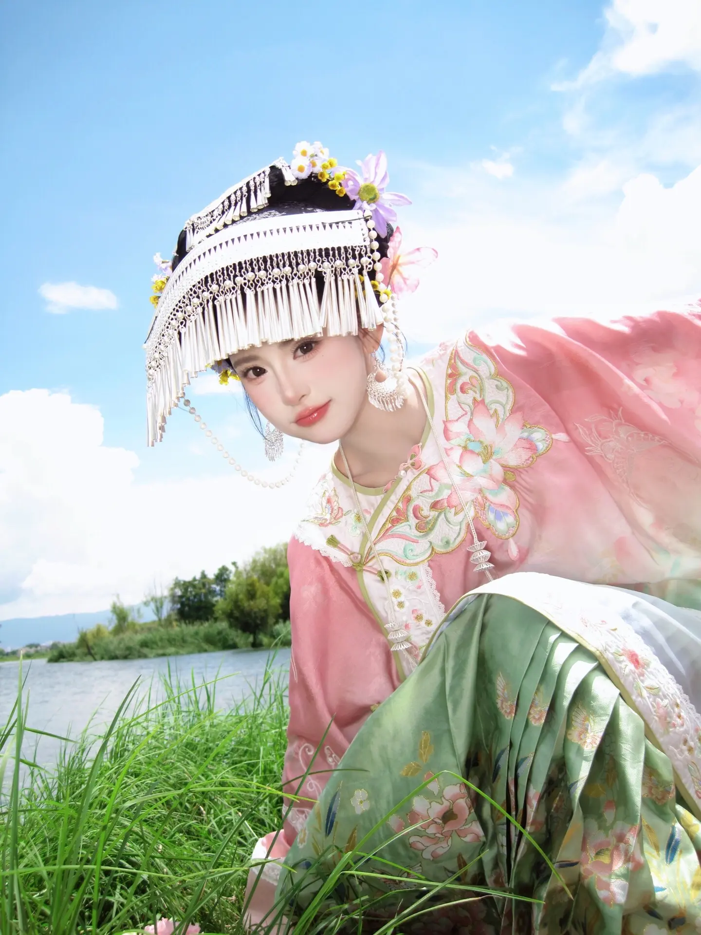 我在大理拍的粉色彝族啦！！少女感爱了爱了~