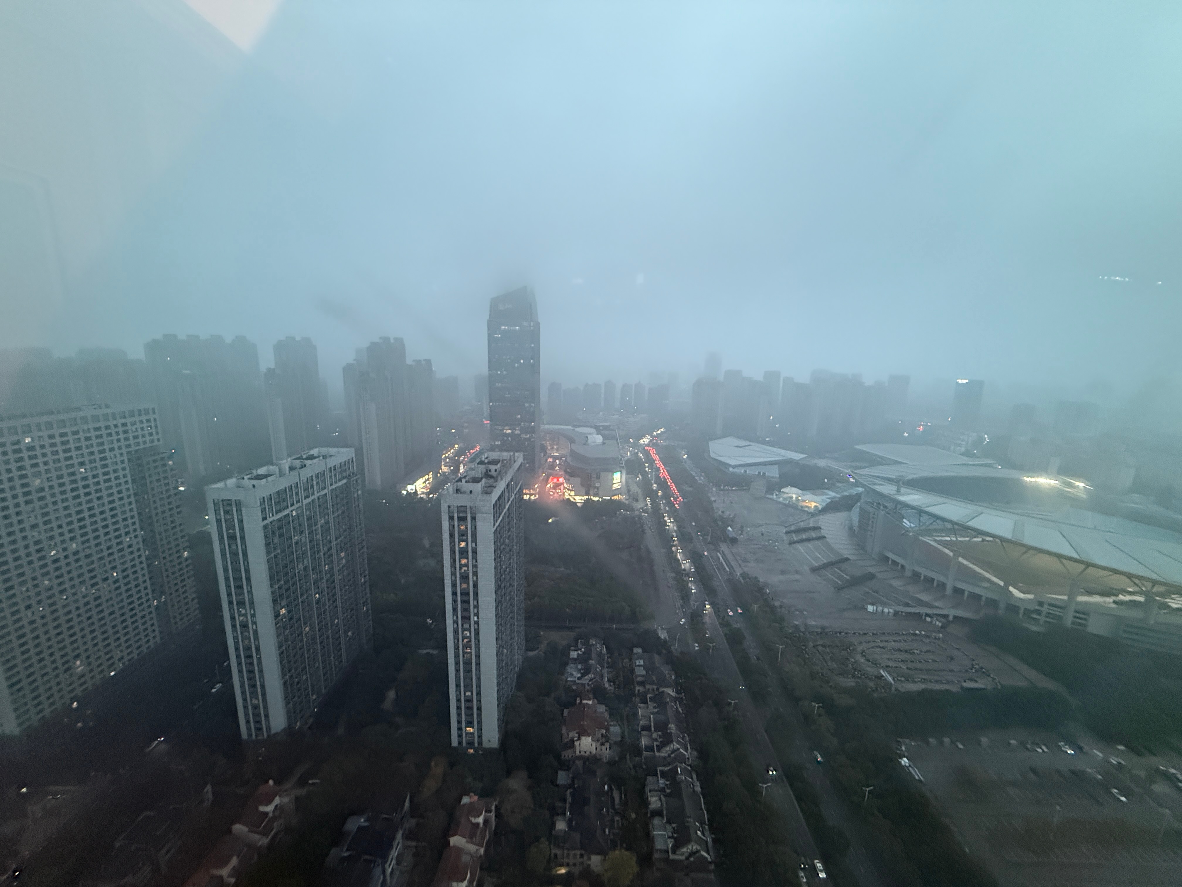 合肥这天气也不太行啊[允悲]  ​​​