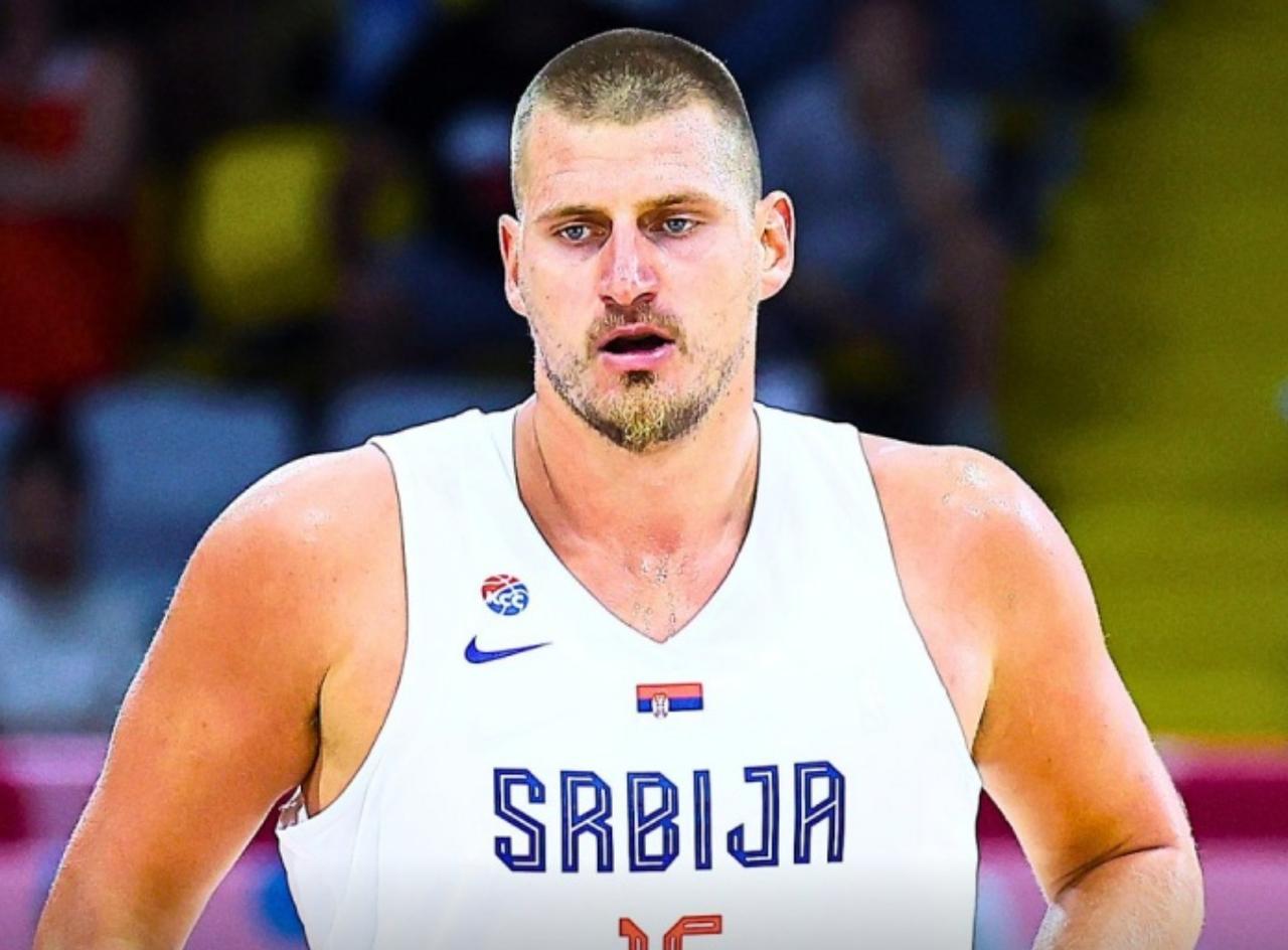 希腊球队报价约基奇！
足坛篮坛重磅转会传闻层出不穷，如今NBA赛场再度爆出出人意