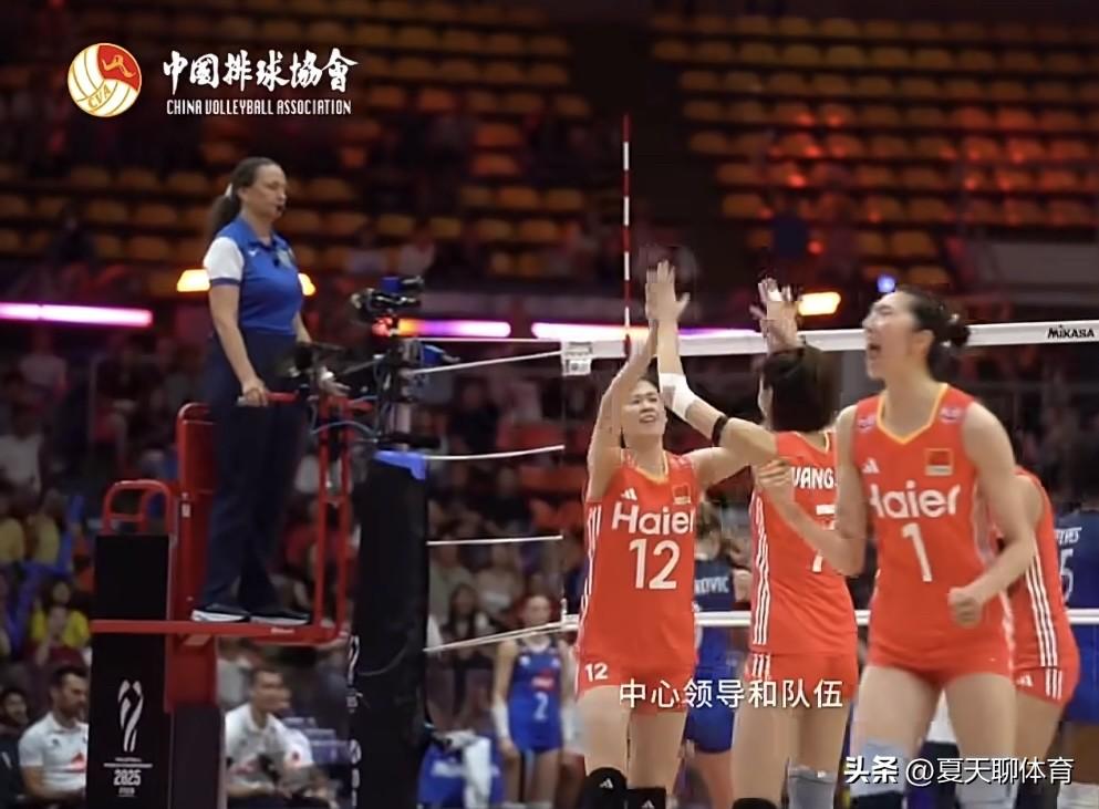 中国女排首批集训大名单最大的惊喜就是刁琳宇的回归，还有李晨瑄、解盛钰、季雨潇、郭