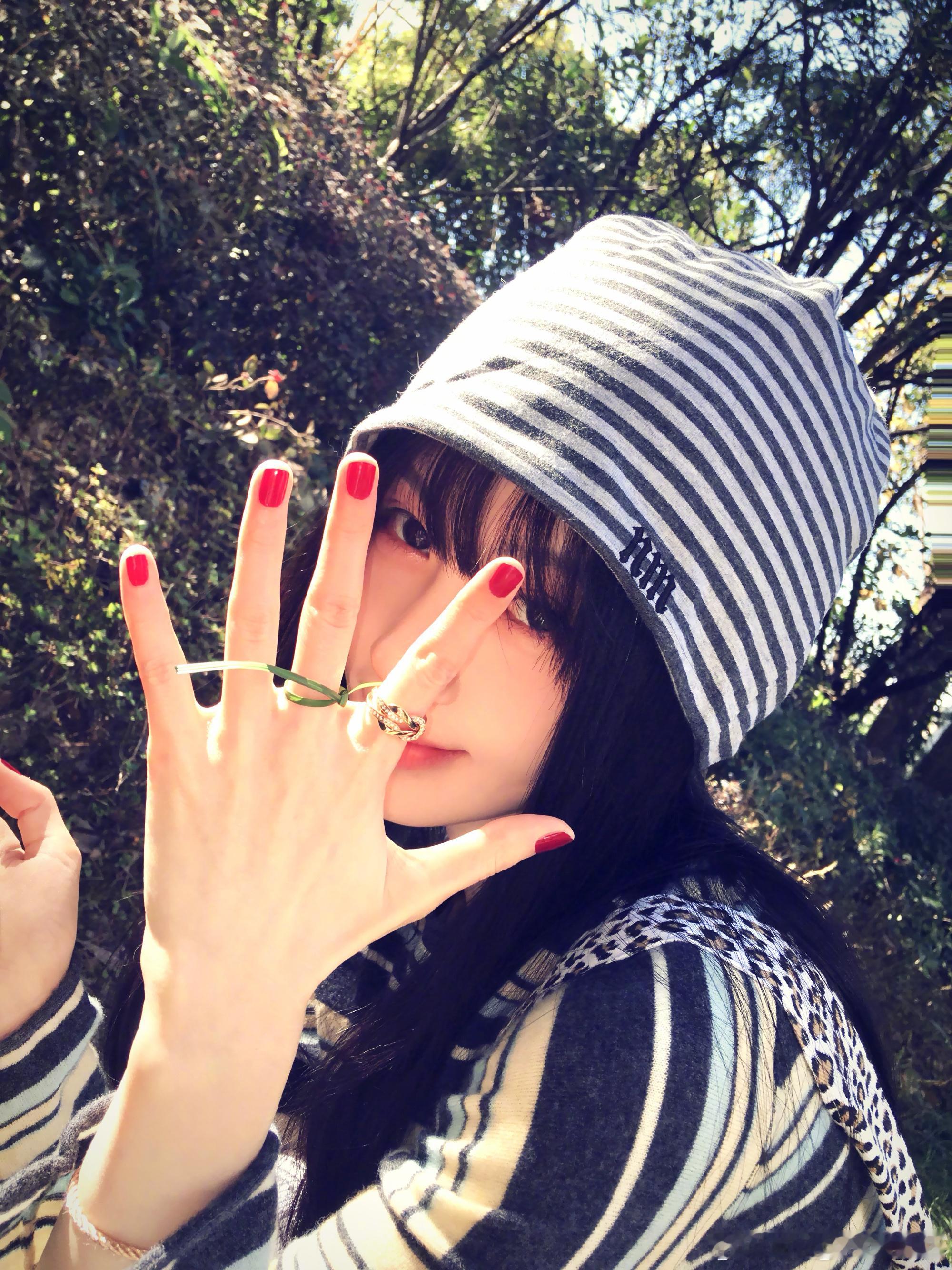 jjy鞠婧祎韩菱纱 jjy鞠婧祎仙剑奇侠传四 “冬日的玫瑰在雪地盛放，你终将向阳