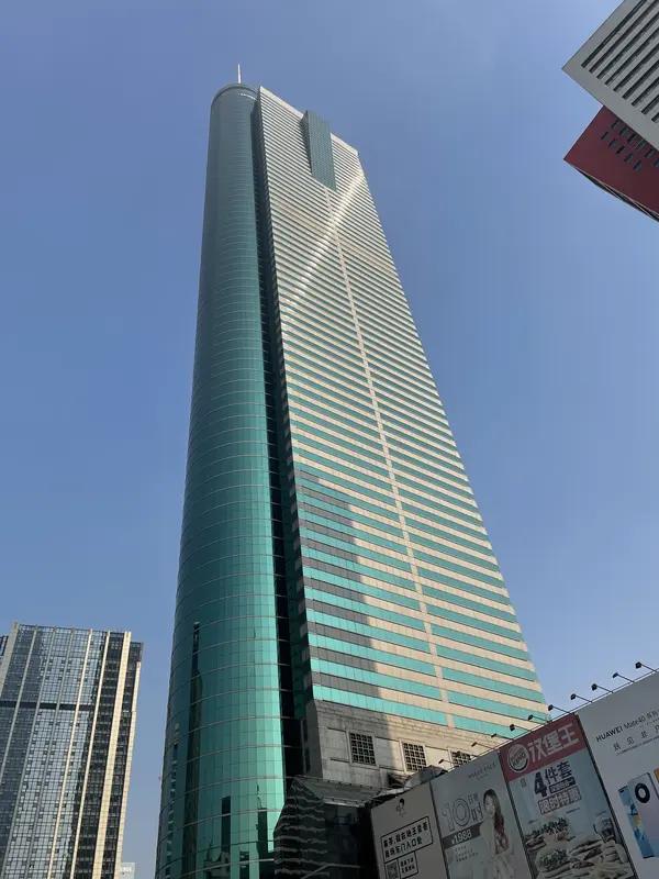 生活中落魄时最能看清人情冷暖。就像王总，45岁时曾是建筑公司老板，风光时酒局不断