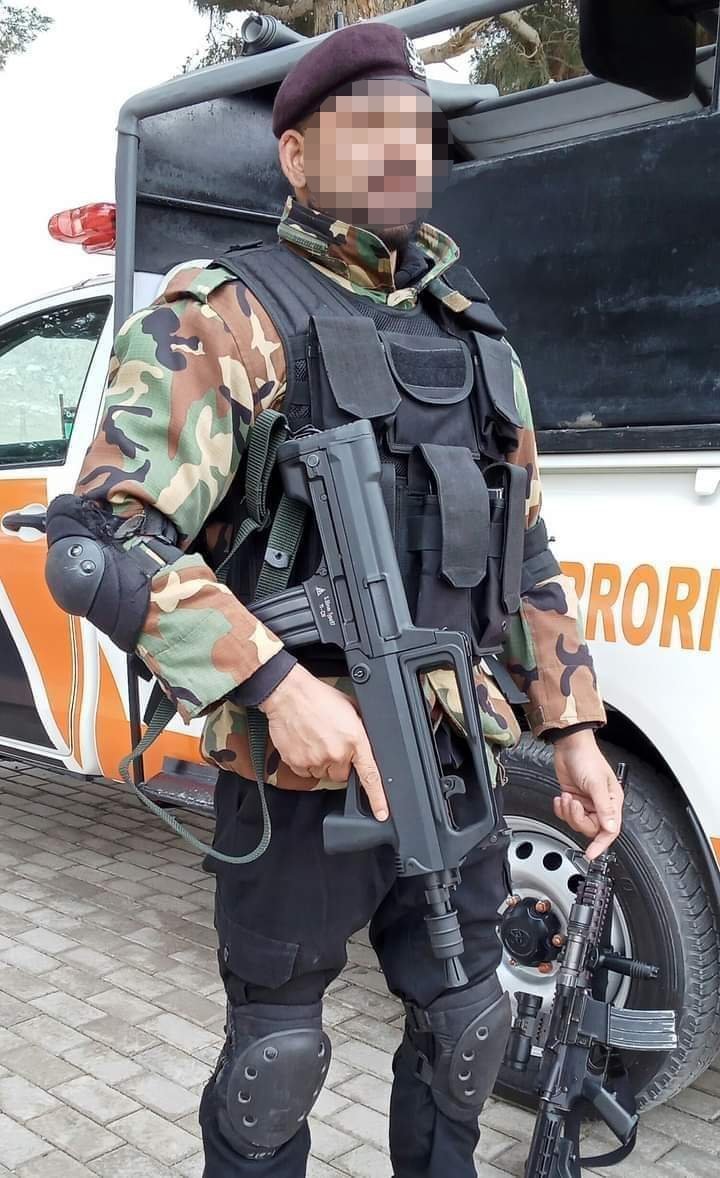 巴基斯坦俾路支省警察ATF反恐队配备的我国外贸97B式短步枪。 ​​​