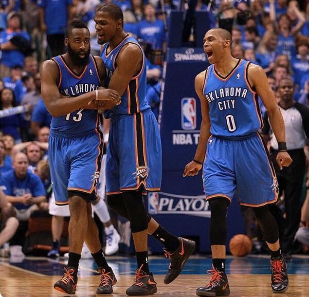 曾经无比辉煌的雷霆三少，现状如何：

杜老大在休斯顿火箭队，场均登场36.4分钟