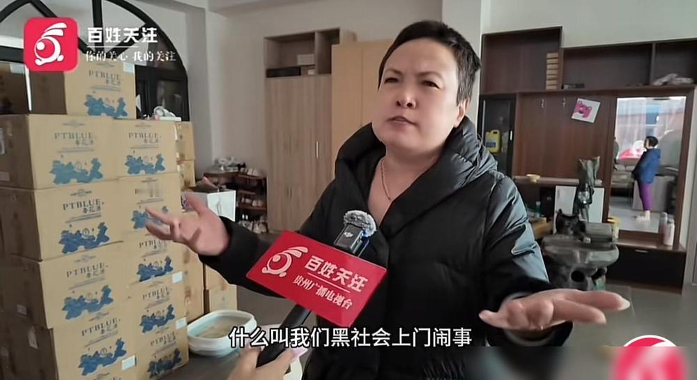 这事儿看了真堵得慌！最近那个放话“人不如狗”、多次拒绝调解的狗主人，耍横耍惯了，