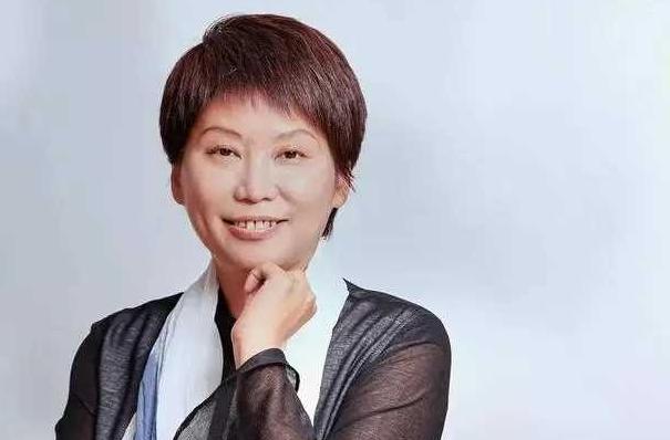 骇人听闻！在一次演讲中，北京中医药大学的曲黎敏教授提出了一个令人震惊的观点：有钱