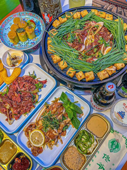 京城排队王杀来深圳啦！这口沙葱羊肉香到我