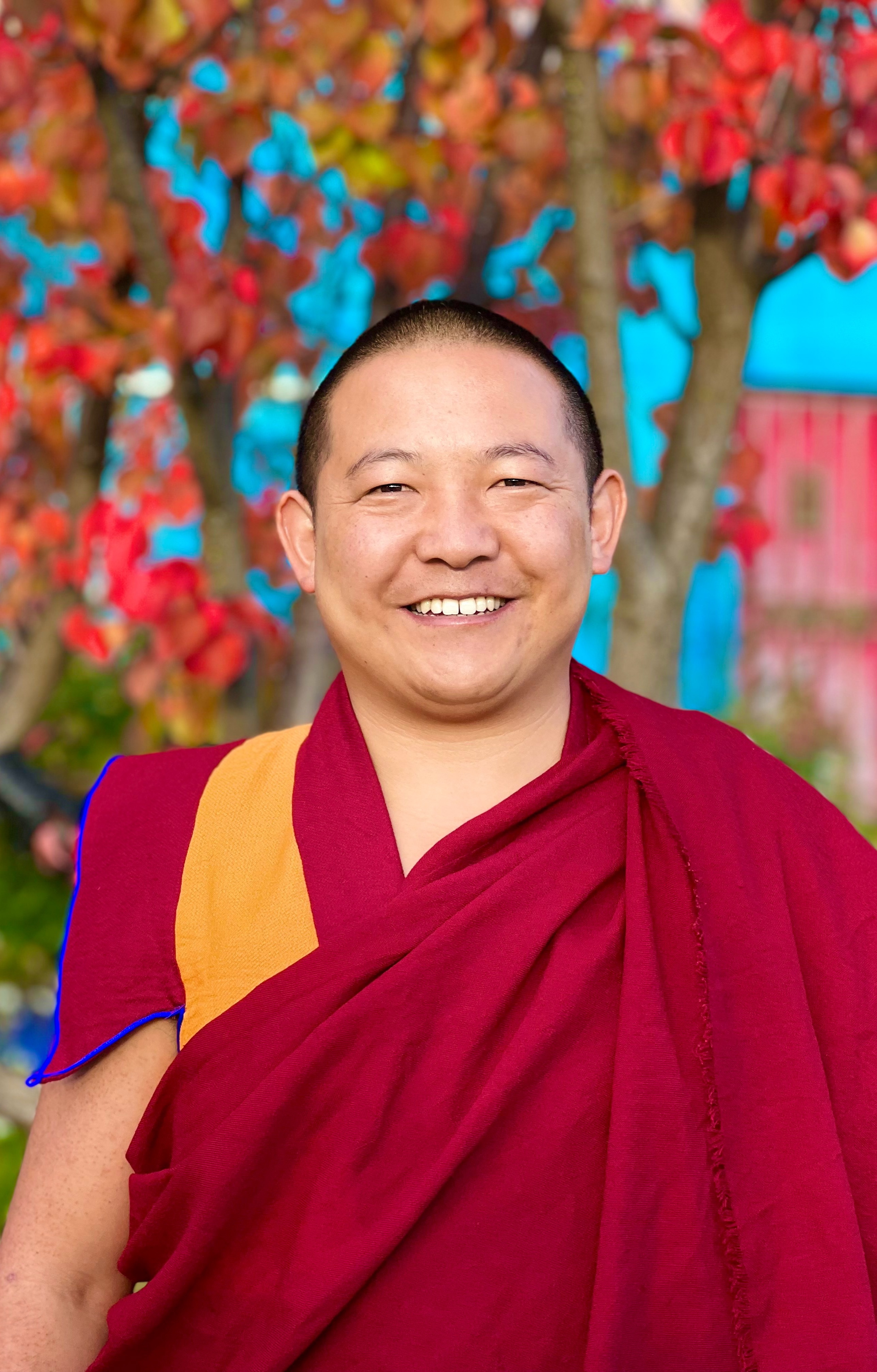 脾气越大身体越差，脾气越温福报越深；声音越大修养越差，声音越柔德行越厚；性子越急