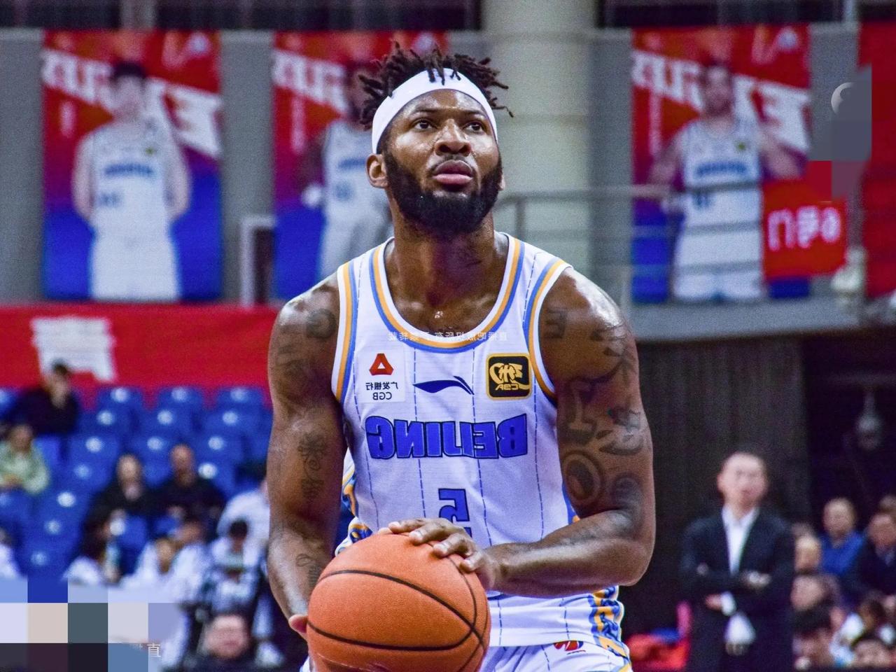 CBA最新消息：据知名篮球自媒体人三土带刺报道，北京男篮的小外援杰曼已经归队，并