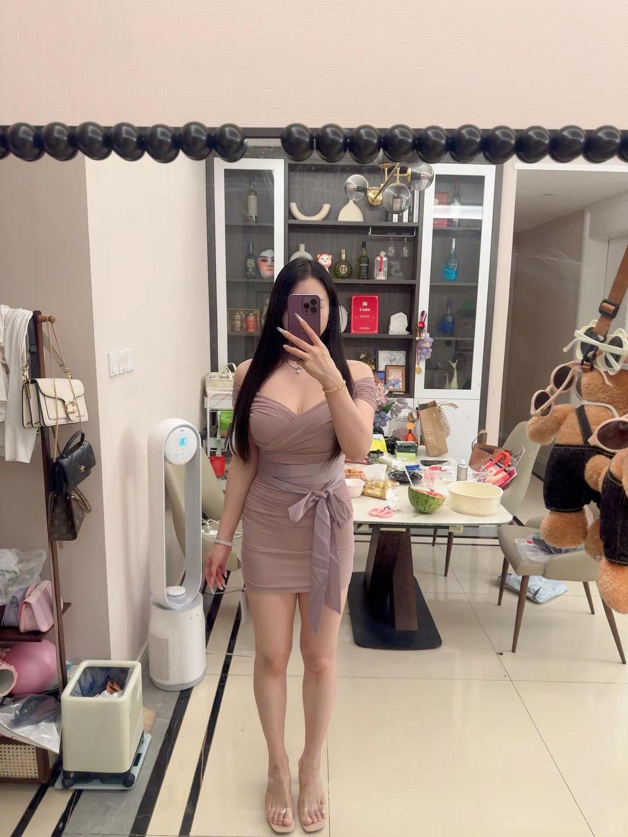 试衣服