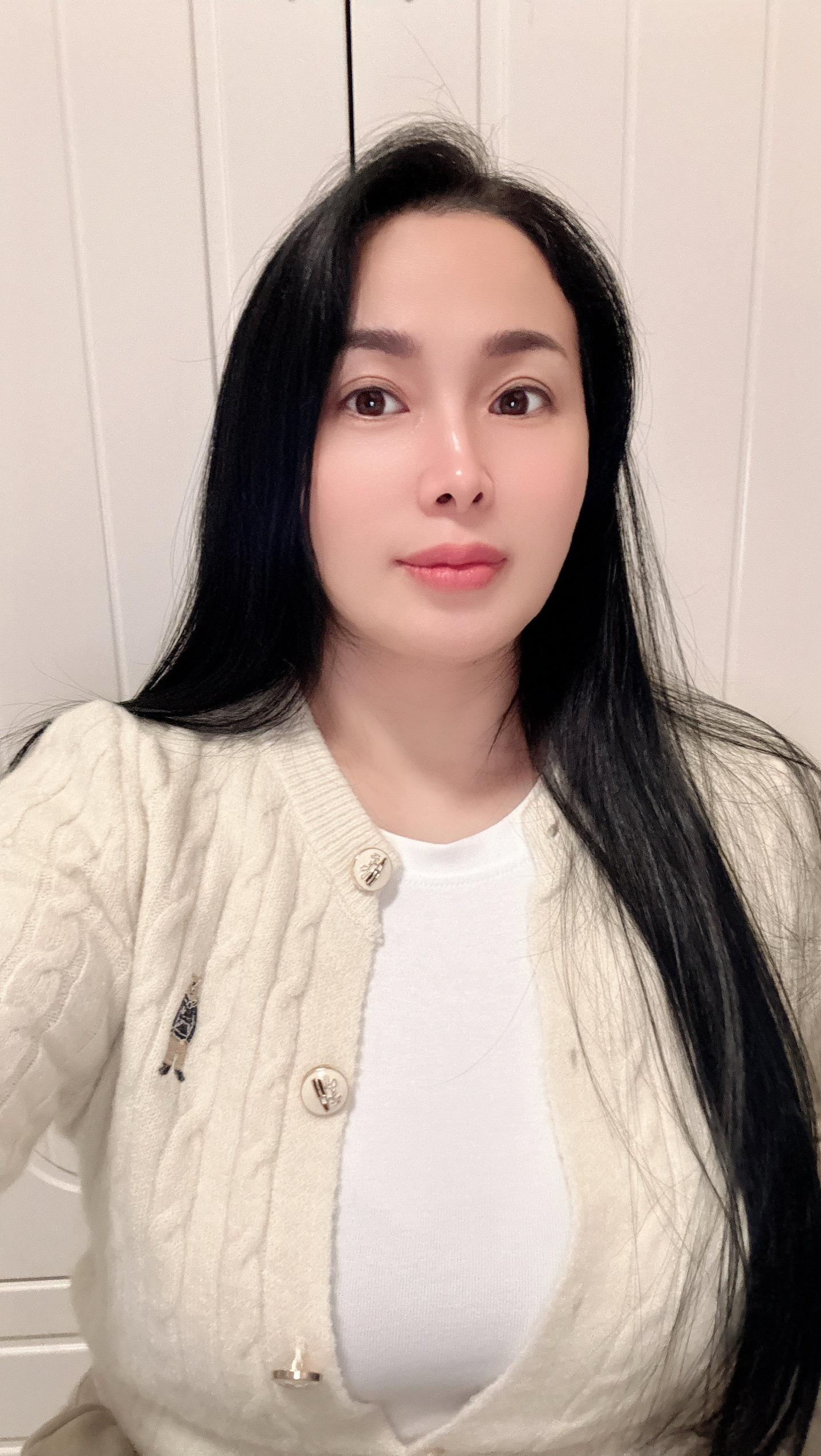 看透人性，喜欢独处 ，不掺和无效社交 更不讨好任何人