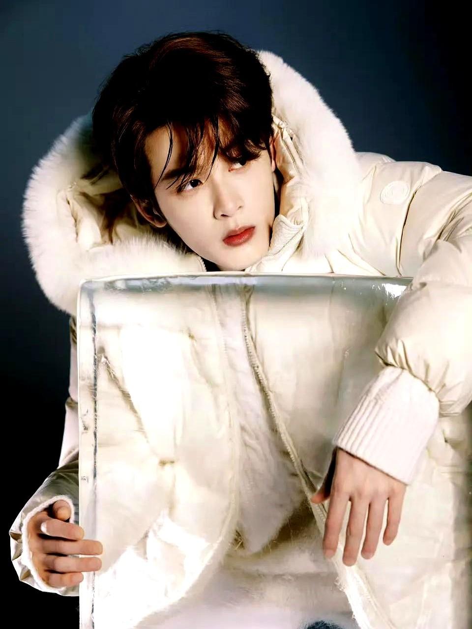 “男团出身=票房毒药？”檀健次用两部小成本电影把这句偏见按在地上摩擦。

《震耳