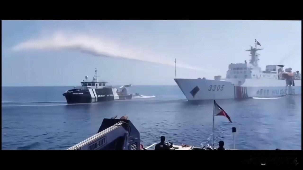 很多人有这样一个疑问：
为什么菲律宾不怕中国？反而一而再再而三挑衅我国呢？
按理