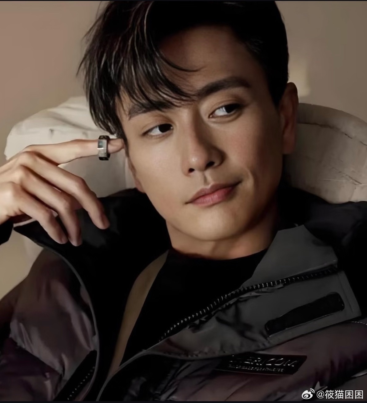 黄宗泽杭州上演tvb经典片段黄宗泽在杭州重现TVB经典片段，一开口那味儿就回来了