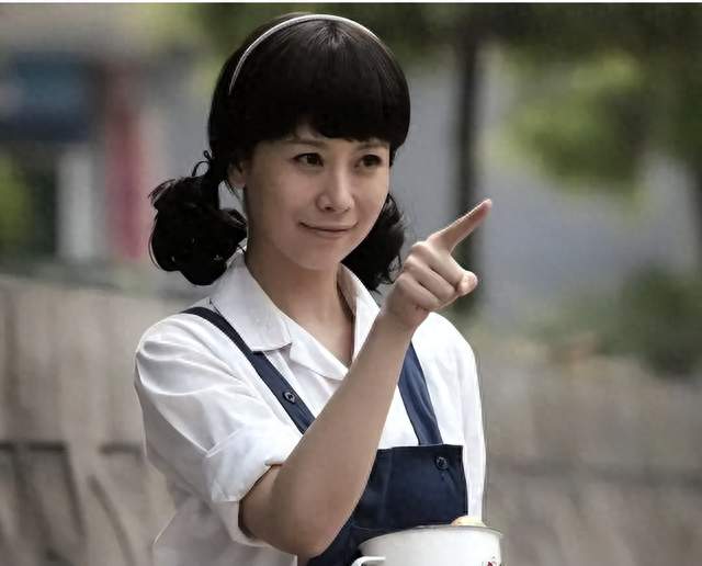 海清仅一段情！初恋相守二十余年，零绯闻婚姻撕开娱乐圈爱情真相
