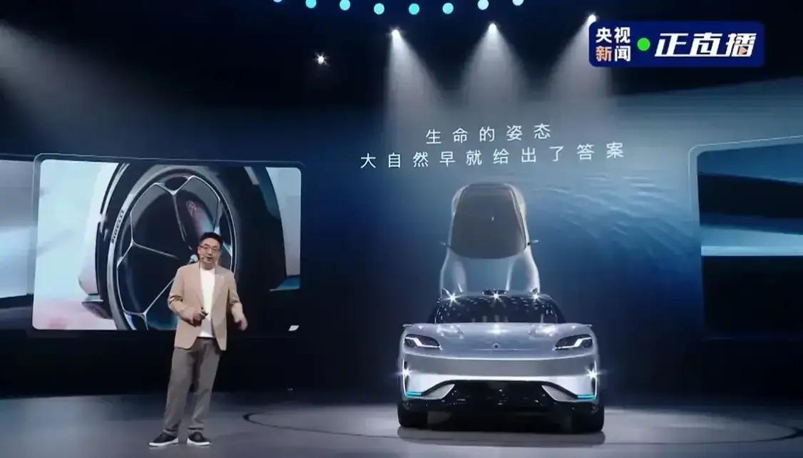AIVA是赛力斯集团旗下赛豆科技打造的全新独立AI汽车品牌，由国资、赛力斯、宁德