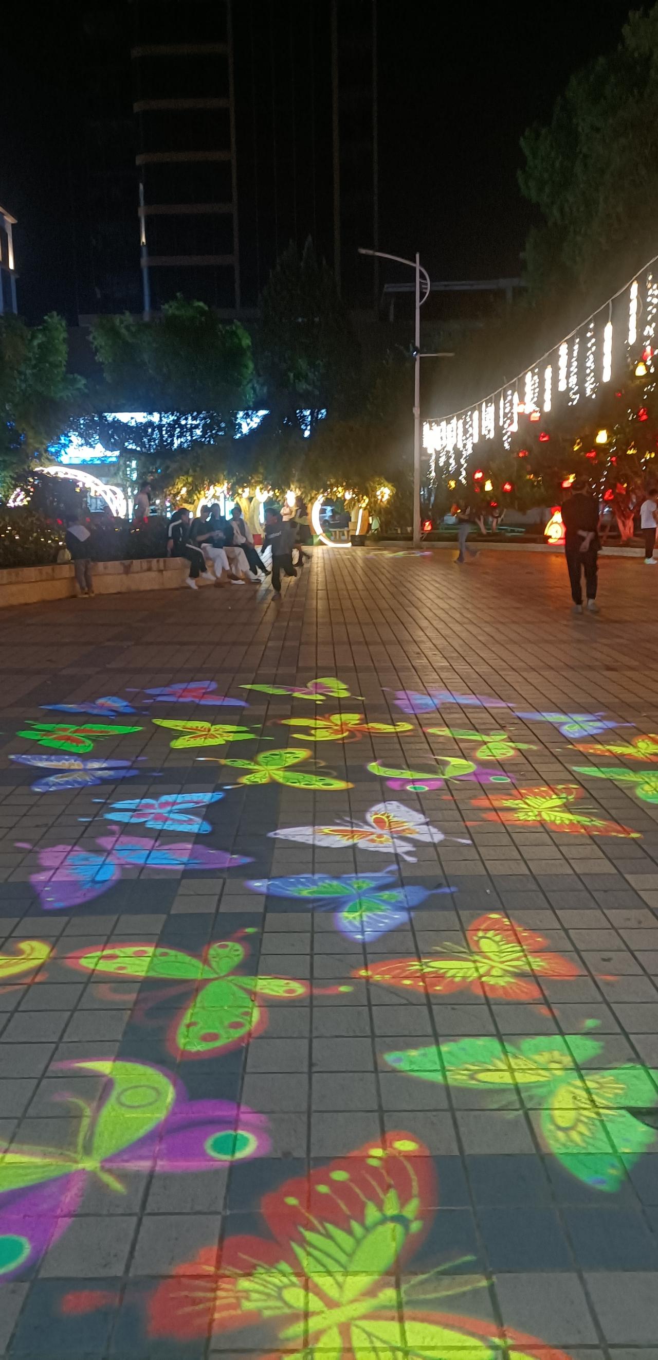 【人世间·嫉妒式的玩笑是一种含有不良用意的玩笑】记录我的2026

人间喧嚣，心