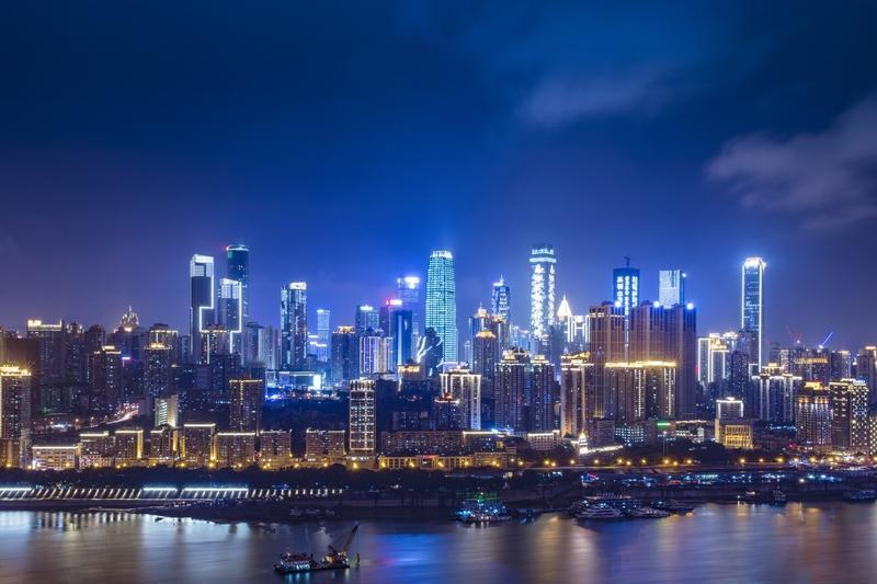 浙江省湖州市和广东佛山都是“老板含量”超高的城市，每6个人就有1个老板。
在湖州