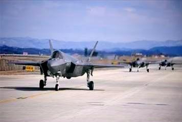 四架F-35A悄悄落地日本，当地人有点坐不住了

美国这阵子又在日本折腾新动静了