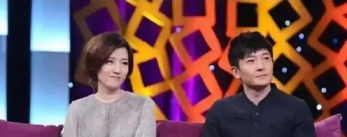 片酬全交老婆管，他竟稳赚300万
 
郭京飞拍戏的钱一到账，直接打进鲍蕾卡里。房