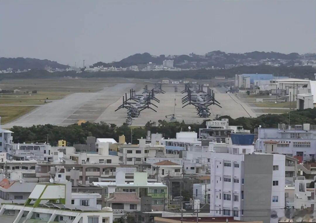 【日本向美国提出抗议】据新华社消息，据日本方面4日消息，日本外务事务次官船越健裕