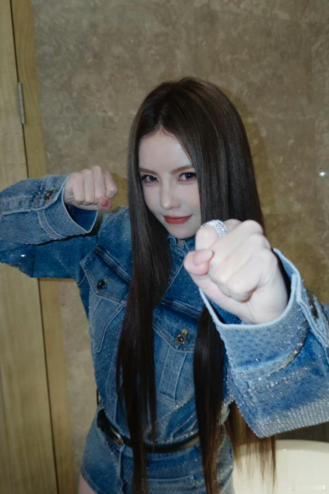 安崎一公排名安崎一公第17名安崎用心准备的舞台只换来17名，真的好心疼姐姐们真的