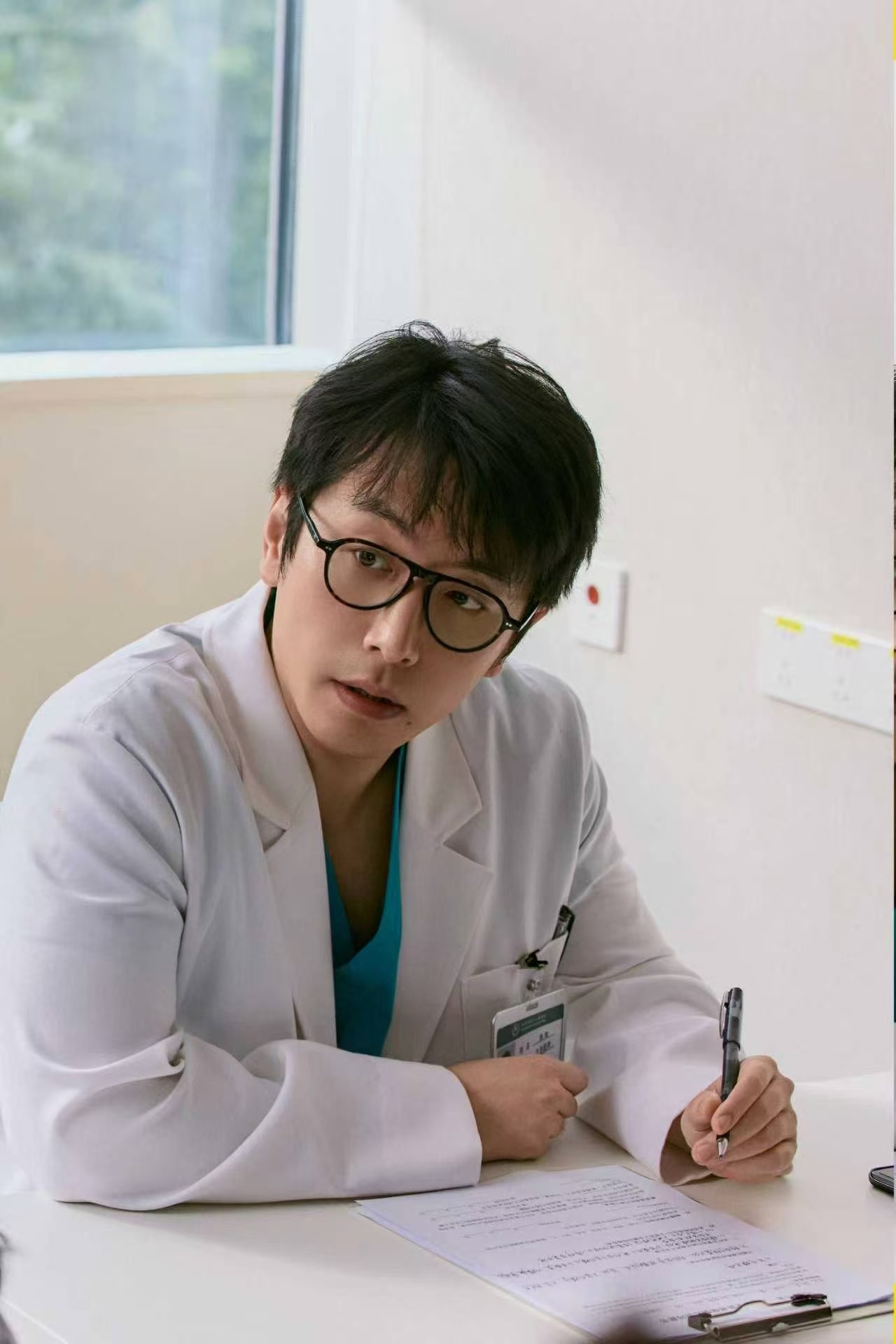 白客每个角色都在交五险一金电影魔方小姐兼顾幽默与现实，把平凡岗位上普通人的喜怒哀