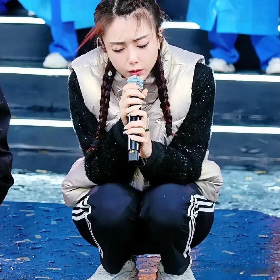 杨子一的新剧本，要洗白需二、三年
   今天是杨子一(930)的粉丝见面会，太原