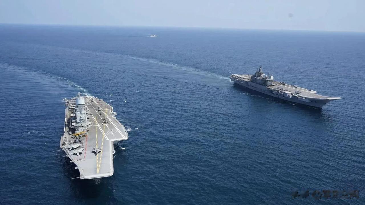 时隔20年！印度第再次拥有双航母，印度叫板中国的声音又大了。
印度一直都梦想着将