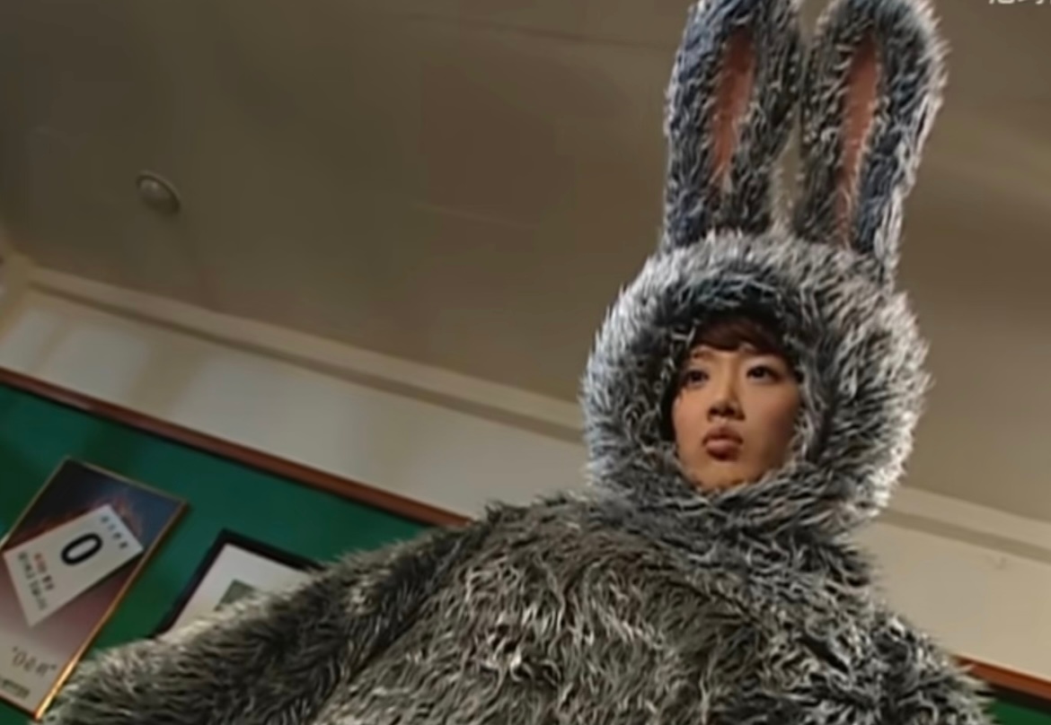 搞笑幽默原来labubu在2006年就出现了！敏静这完全就是本我labubu《搞