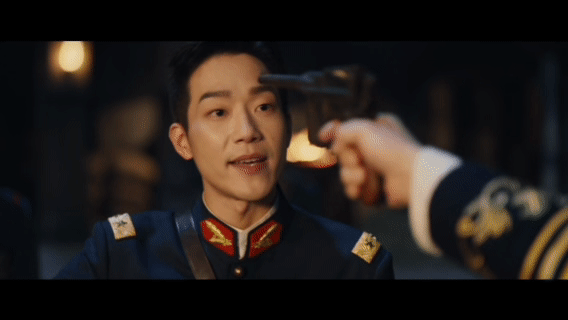 马思超你跟我说这是he拼尽全力想要留住身边温暖，对抗无数磨难，最后所有在意之人全