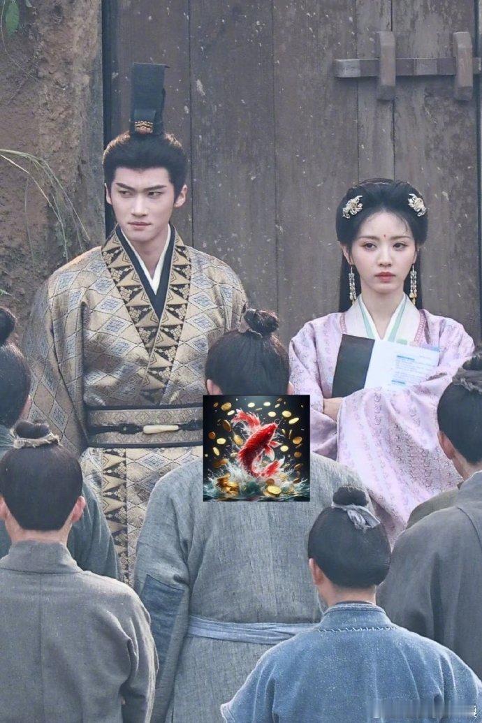 田曦薇闫桉同框拍摄路透 《嫁金钗》田曦薇闫桉同框拍摄路透简直就是太有感觉了吧，他