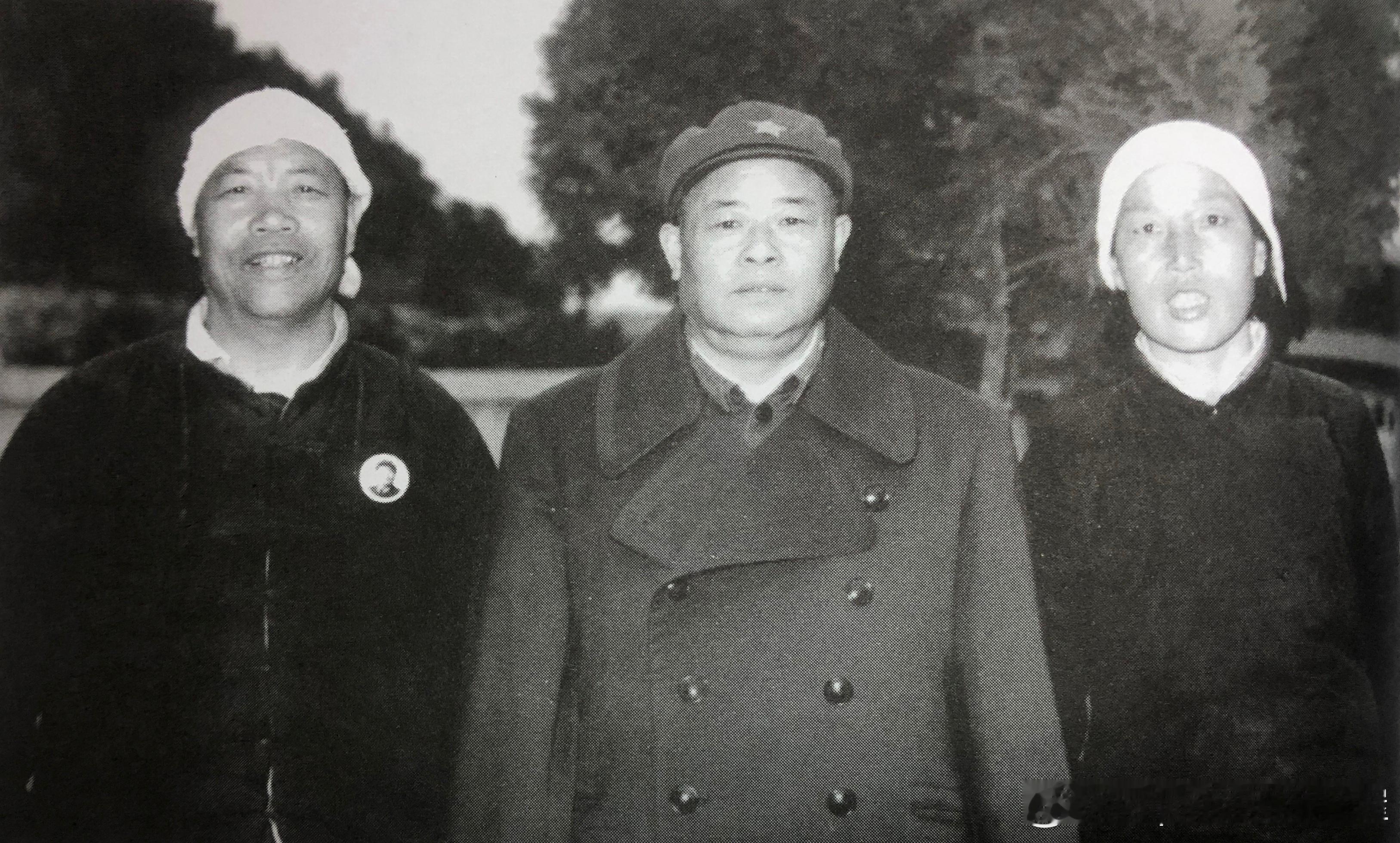 1970年山西省革委会副主任，省军区司令员谢振华到晋东南平顺县西沟村了解农业生产