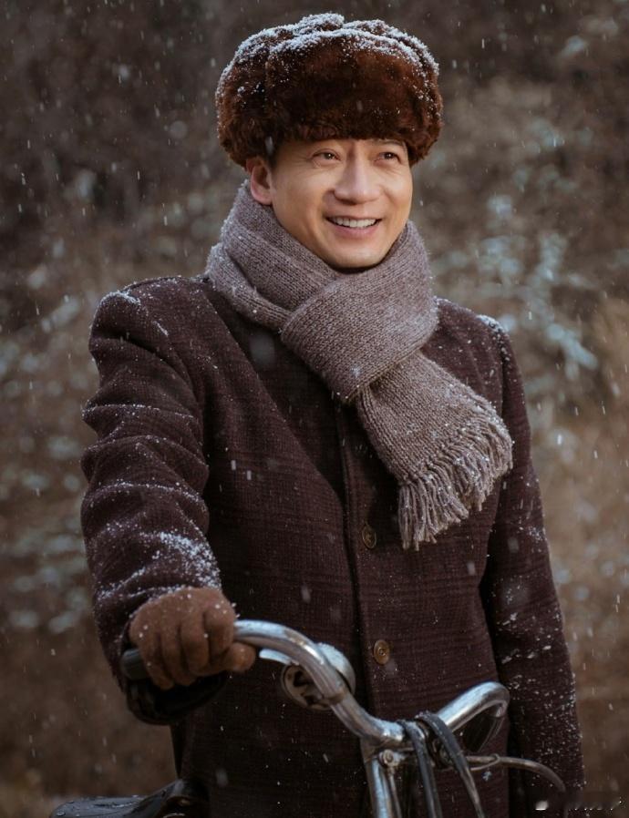 田雨陈昊宇新剧演父女田雨陈昊宇竟然演上父女了这对父女的对抗路太精彩了！田雨想谈个