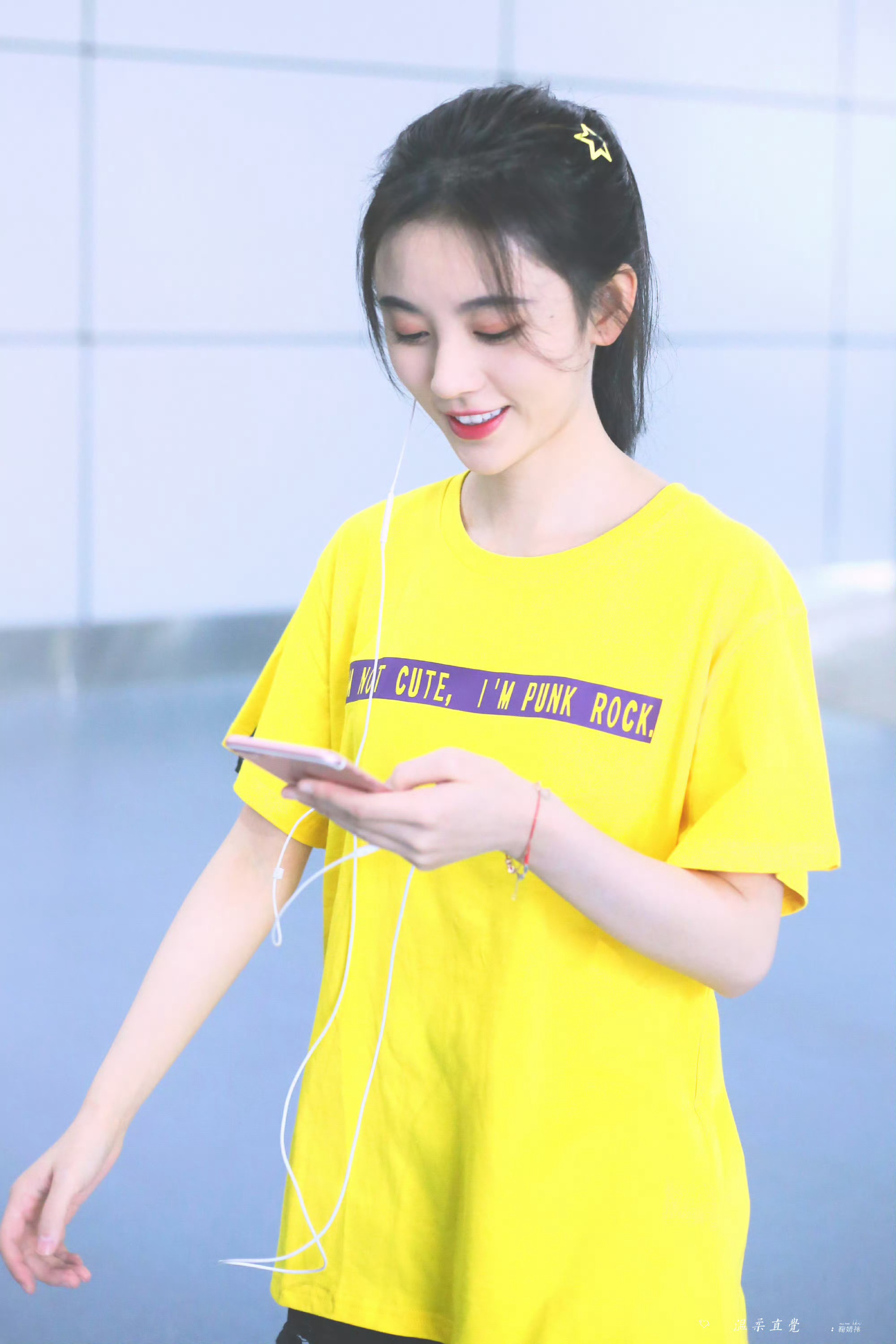 jjy鞠婧祎jjy鞠婧祎阿黛“不去追寻自由而生的风，那便跟随永无止尽的光” 𝐝