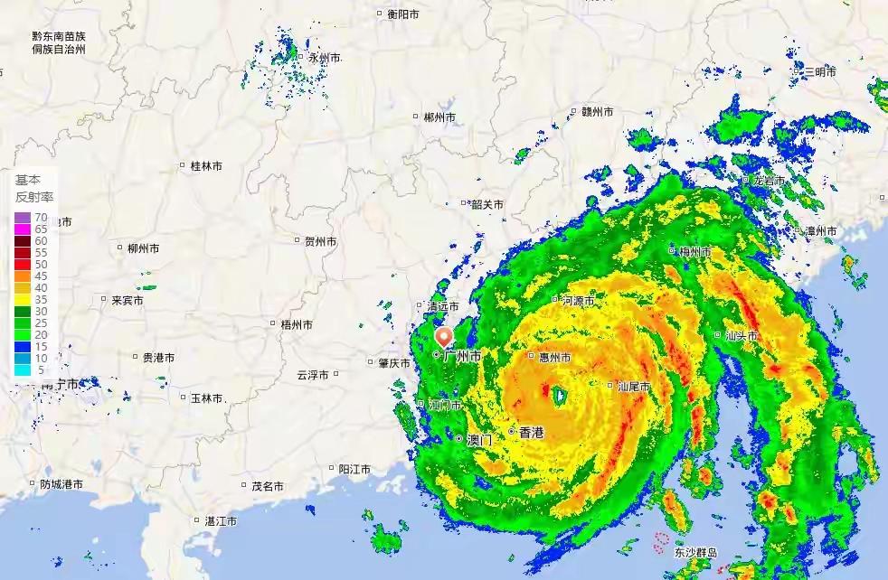 红霞，听名字就是一个邻家小女孩，温柔的乖乖女 ，这是哪个天才给取的名字，现在成了