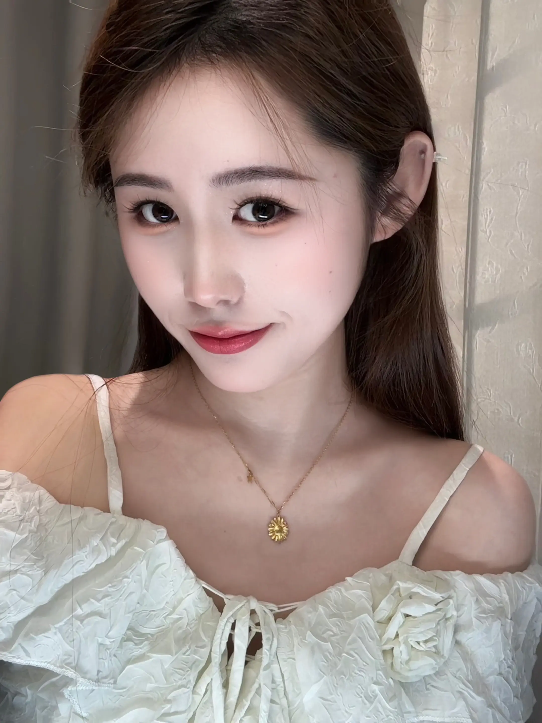 想了很久 还是休息一段时间 先把自己照顾好 调整好心态用最好的一面呈现...