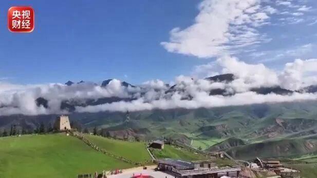 央视财经：全国暑运即将启动，近一周7至8月暑期机票预订量环比增长65%。西北、东
