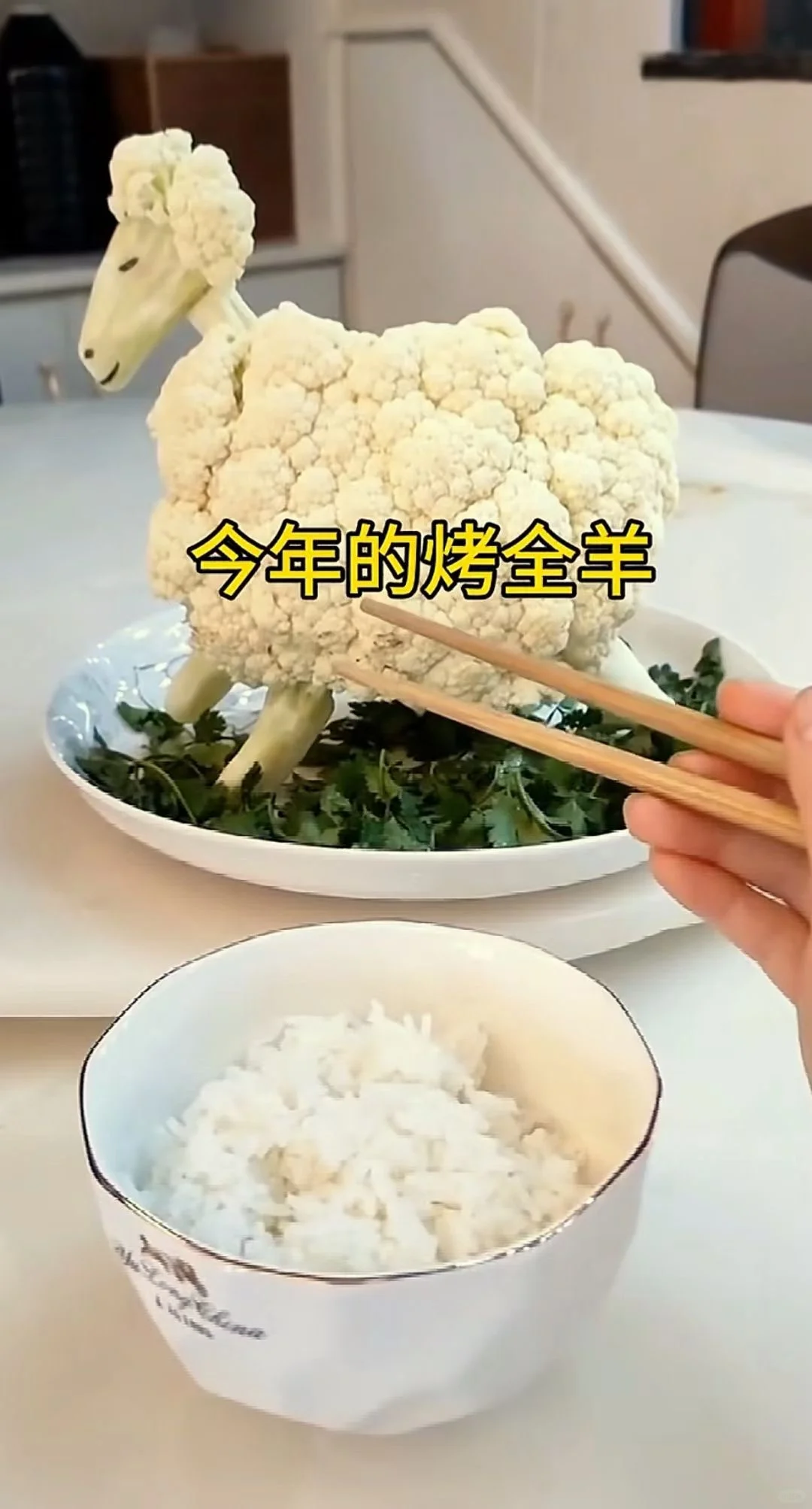 每个人内心的孩童都渴望一个照顾者，这个孩童的年纪越小，所渴望的照顾者的...