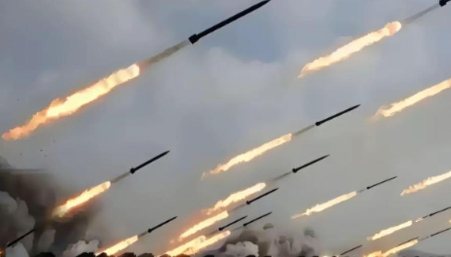 假如爆发第三次世界大战，将会形成3大主要阵营。站队西方的、站队东方的、还有站在观