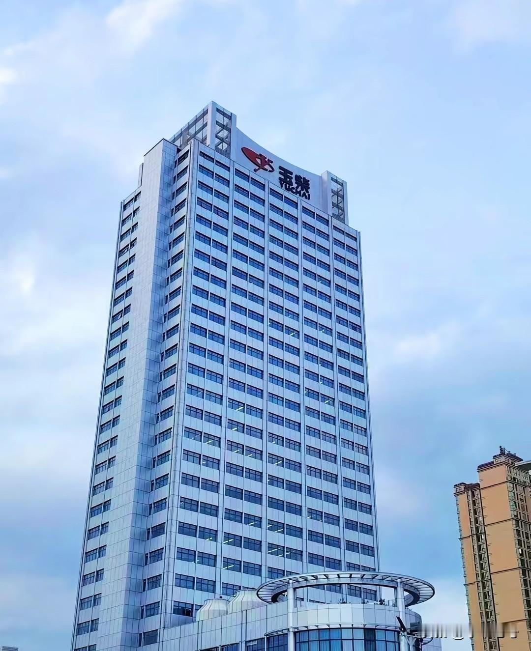 玉柴总部不是一直都在玉林吗？
什么时候玉柴又被说成搬到南宁，搬到柳州了？

玉柴