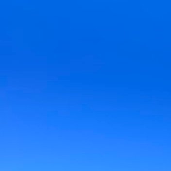 双月湾“北纬22度，日出东山海礁石酒吧上的日出我愿意看一百次。”我发现了它的秘密