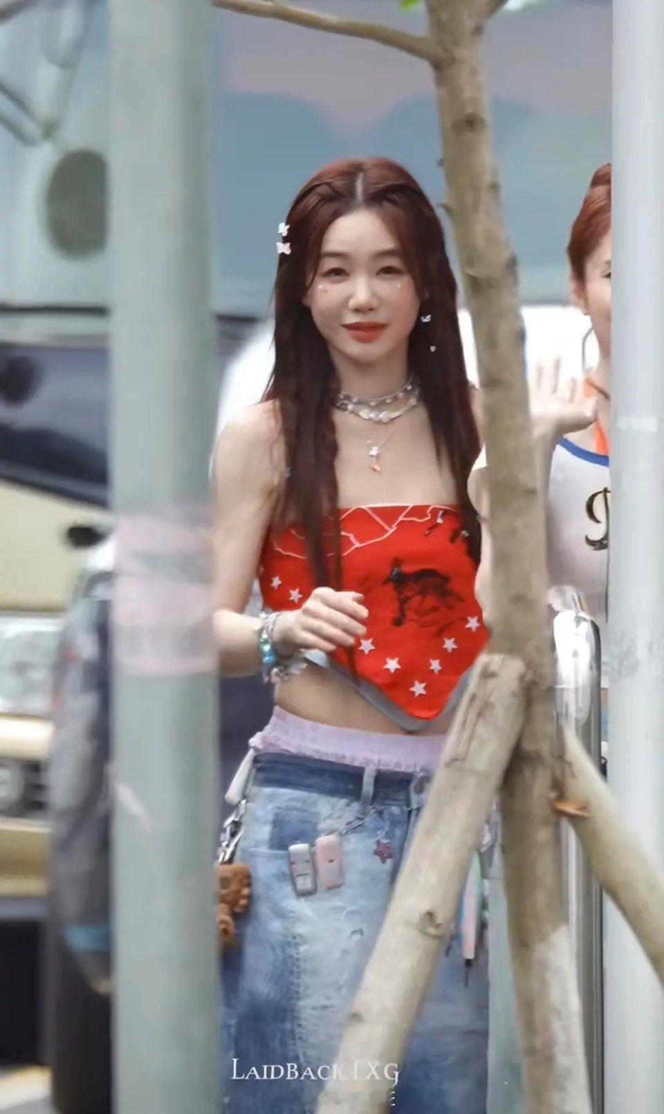 【投稿】徐梦洁的上衣只需要六块钱小🌈又被陷害了 