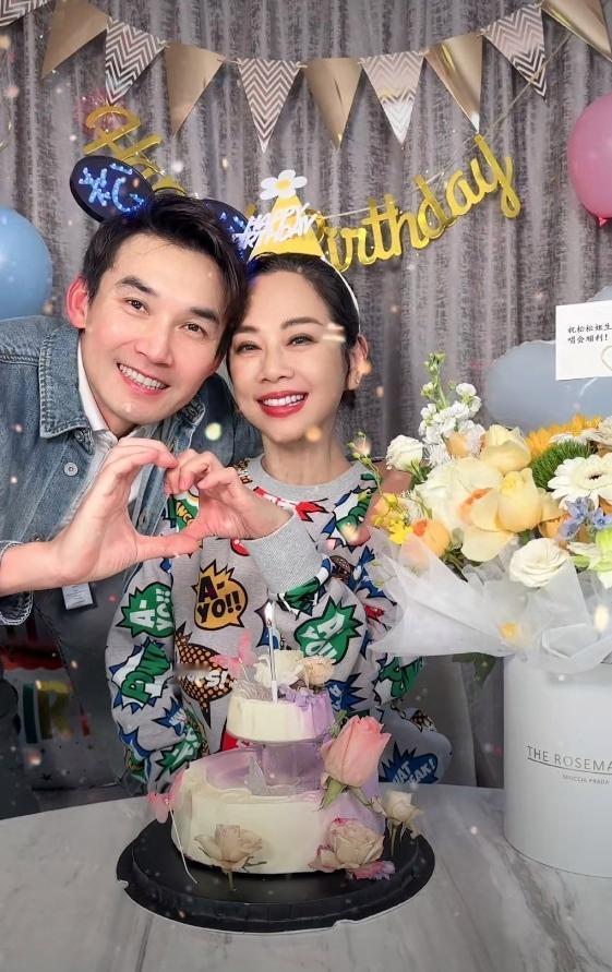 1月21日，张铎发了小作文和小视频祝老婆陈松伶生日快乐！从小作文中看到了他们已经