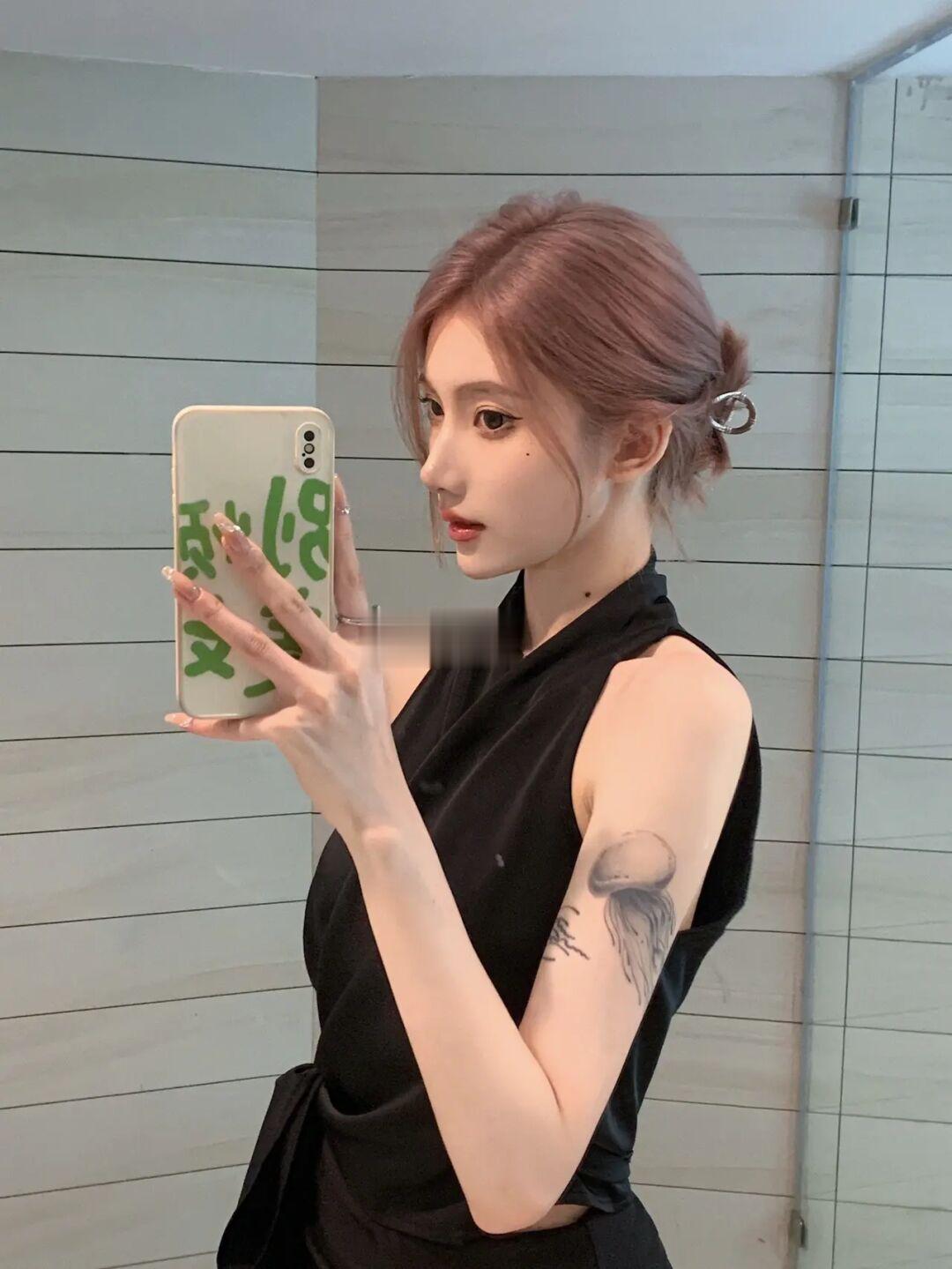 炫个发色🍧