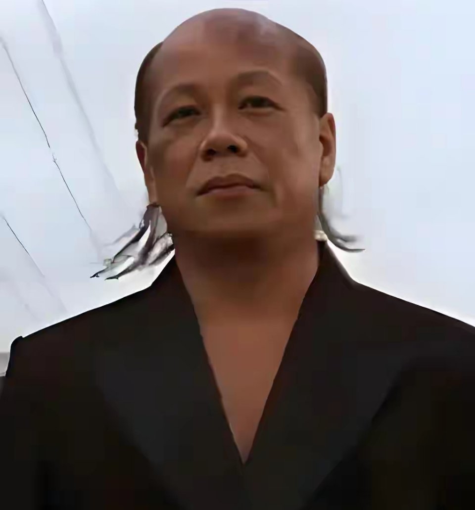 香港武打明星梁小龙离世，享年77岁著名功夫影星、曾在周星驰电影《功夫》中饰演“火